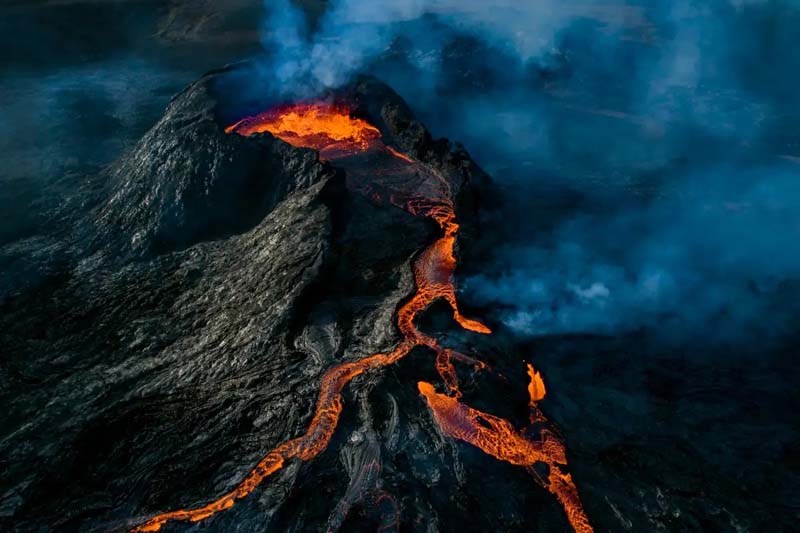 Eruption of Fagradalsfjall volcano near Grindavik in 2021. Photo by Olivier Grunewald from New Scientist.